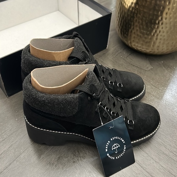 NATURALIZER Water-repellent Dover Booties (WIDE) - Picture 4 of 9